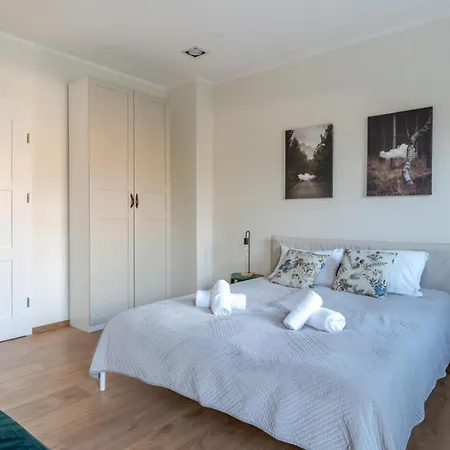 Dom Black & Vibe - Z Ogrodem, Blisko Lasu, Dobry Design, Workation - Spaceapart * Jelenia Góra