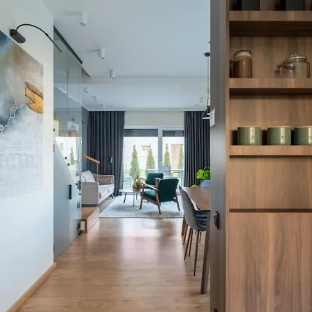 Dom Black & Vibe - Z Ogrodem, Blisko Lasu, Dobry Design, Workation - Spaceapart *