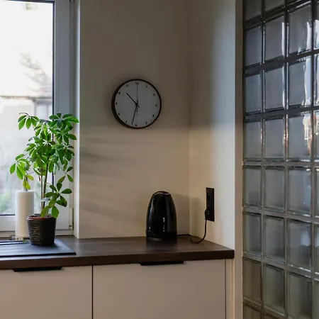 Villa Dom Black & Vibe - Z Ogrodem, Blisko Lasu, Dobry Design, Workation - Spaceapart