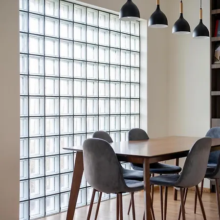 Villa Dom Black & Vibe - Z Ogrodem, Blisko Lasu, Dobry Design, Workation - Spaceapart *