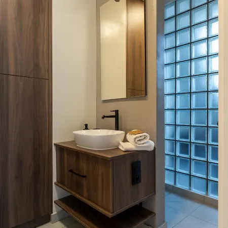 Villa Dom Black & Vibe - Z Ogrodem, Blisko Lasu, Dobry Design, Workation - Spaceapart