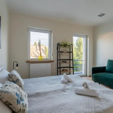 Dom Black & Vibe - Z Ogrodem, Blisko Lasu, Dobry Design, Workation - Spaceapart * Jelenia Góra