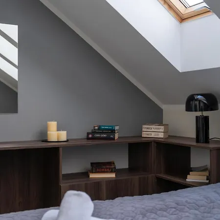 Dom Black & Vibe - Z Ogrodem, Blisko Lasu, Dobry Design, Workation - Spaceapart *